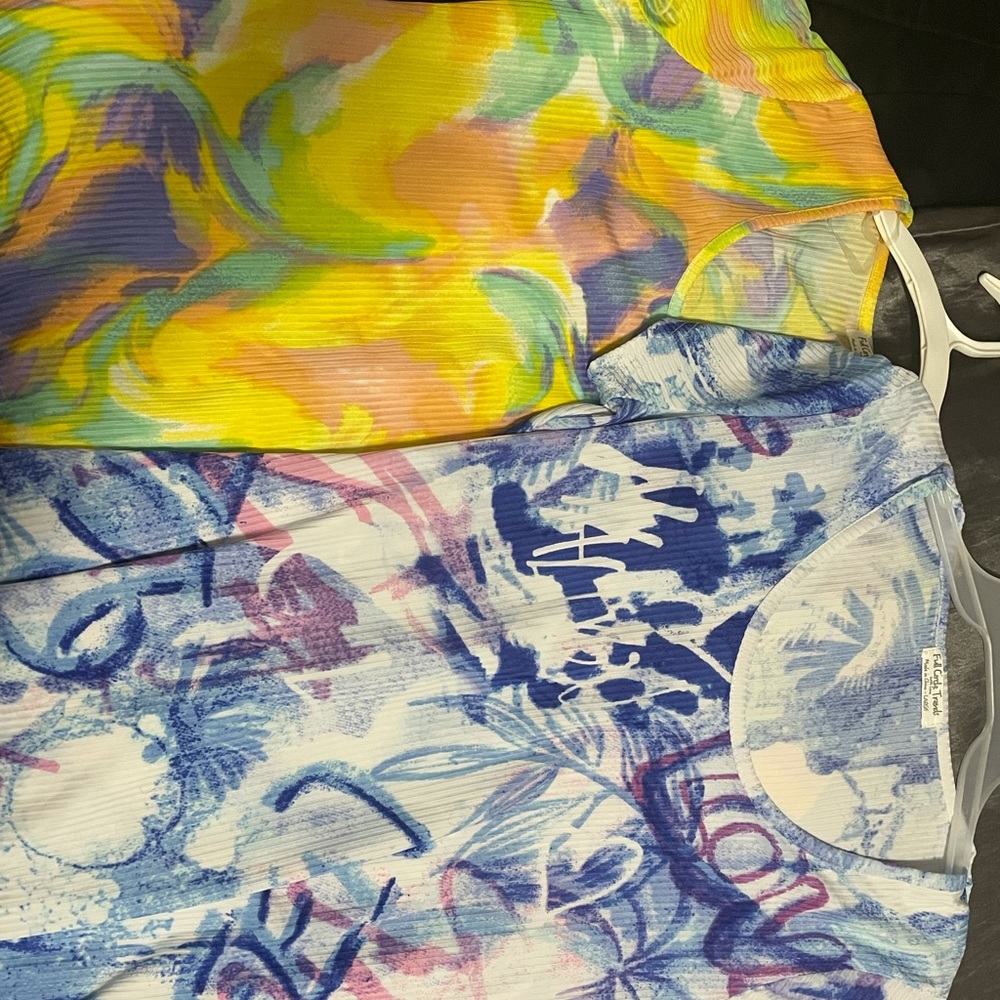 2 fitted mini dresses